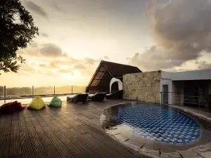 Luminor Hotel Legian Seminyak - Bali