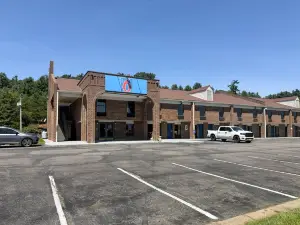 Motel 6 Fancy Gap, VA