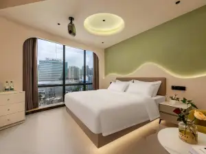 Yunxi · CLOUD Smart AV Designer Stay (Kunming Old Street · Nanping Walk Street)