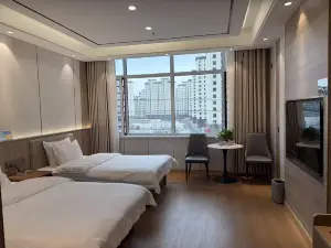 康楽胭脂雲錦ホテル