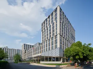 Vance Hotel (East Railway Station Airport Road Branch)
