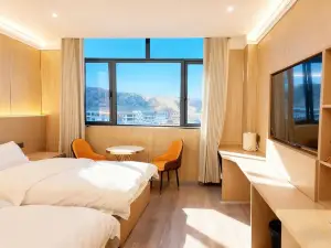 Lhatse Luowa Hotel (Quxia Road Agricultural Bank)