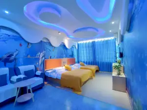 Huancheng 2046 Theme Hotel
