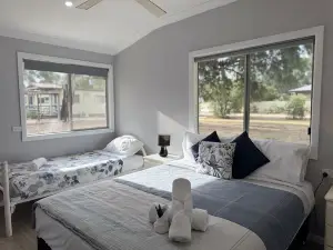 Hay Caravan Park