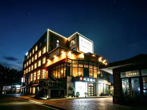 Beauty Coffetel (Wuxi Nanchang Street Taihu Square Metro Station)