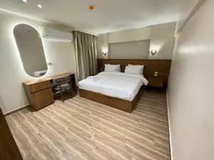 Tourist Palace Residence