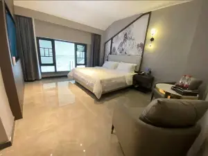 屈原區雅朵睿致大酒店