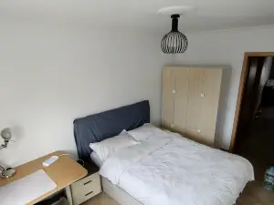 Lisbon Crystal Lemon Apartment
