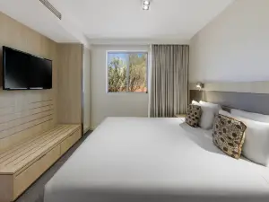 Emu Walk Apartments