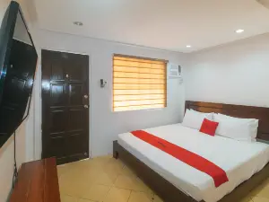 RedDoorz @ Davids Travellers Inn Cavite