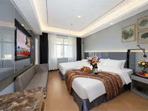 TOWO Superior Hotel Friendship Square Tiain Station Branch)