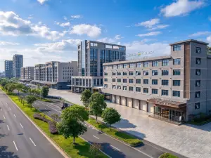 FERRIE  CNHOL  Hotel (Shaoguan Zhenjiang District Shaoguan East Railway Station)