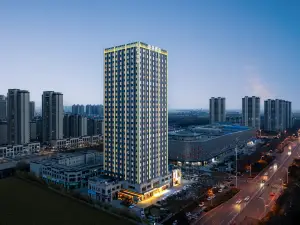 Atour Hotel Fuyang Yingzhou Wanda Plaza