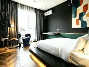 TIME   hotel (Chengdu Shuangliu International Airport)