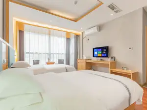 Golden Apple Hotel (Libo Ancient Town Deng Enming Square Branch)
