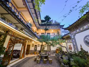 Honglinge Inn (Dali Ancient Town South Gate)