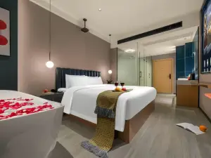 Super 8 Hotel