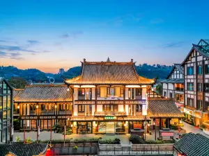 Qianqian Mango Tree Hotel (Leshan Giant Buddha, East Street Food Street)
