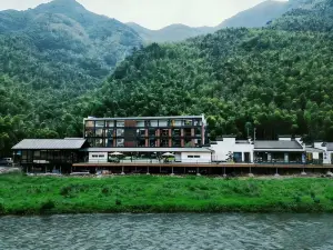 Lanyu Creek Resort
