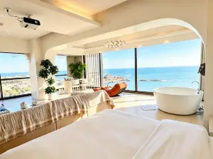 Time of Island Scenic Apartment (Gold Coast Luogjia Temple)