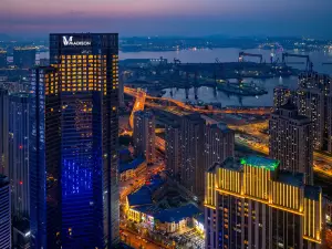 Madison Hotel Dalian Harbor Square, Donggang Business District