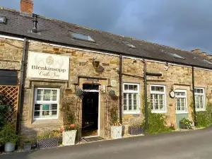 Blenkinsopp Castle Inn