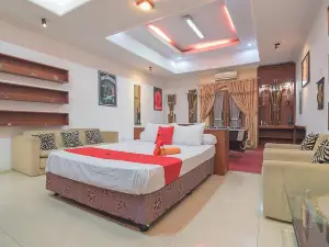 RedDoorz Syariah Near Margahayu Raya