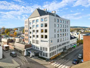 Home Hotel Vic