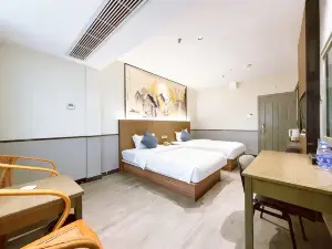 Luoyuan Jiafu Grand Hotel (Minyun Bus Terminal)