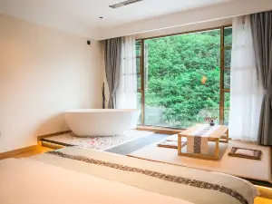Li County Ajia Tribal Style B&B