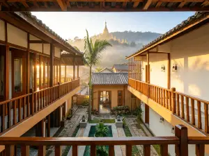 Shishe Retreat · Manghuang Village Scenic Area, Mangshi