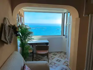 Seaside Adulina Scenic Apartment (Qingdao May Fourth Square)