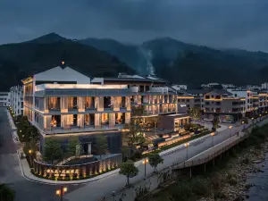 Xinyi Huajian Resort Hotel
