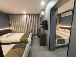 悅己客棧