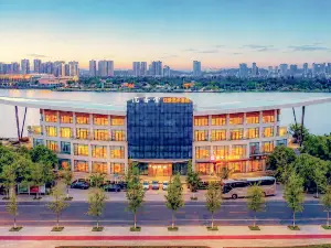沉香堂江景藝術酒店（遂寧鼎盛國際萬達廣場店）