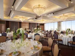 로열 파인스 호텔 우라와