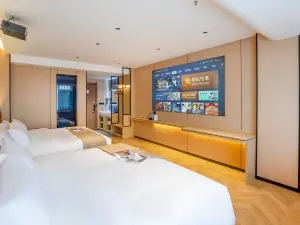 Four Seasons Cloud Hotel