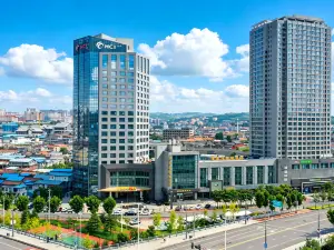 Huancheng Caston Hotel