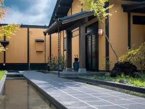 鳴鳳堂文学館