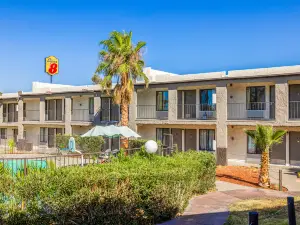 Townhouse Barstow On Historic Route 66 CA  I 15