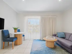 Terrigal Sails Serviced Apartments