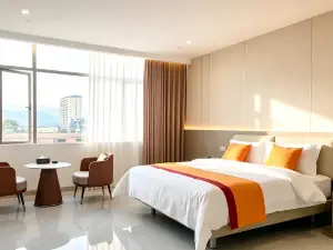 Haoshen Hotel (Jiaoling County People's Hospital New Campus)
