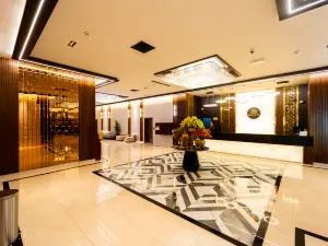 Grand Astoria Hotel