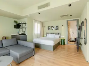 Grey l Studio Apartments Downtown Cairo Ouzonian House