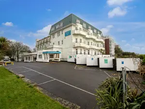 Bournemouth East Cliff Hotel by Belvilla
