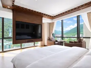 馬爾康羅布林卡民宿