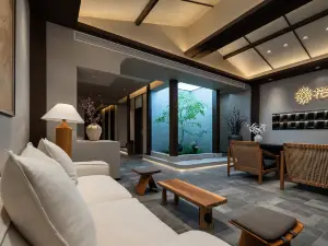 Floral Hotel ·Anyu Hotel(Kaifeng Qingming Riverside Park Drum Tower Square Store)