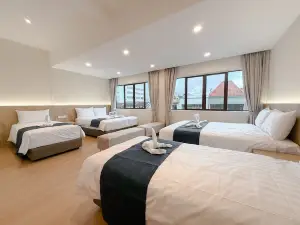 Resandau Stay Ipoh - Nearby Ipoh Town - Private Car Park and Lift - Whole Unit & Coliving