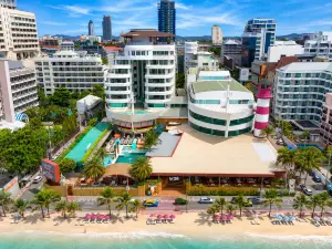 The Cruise Hotel (formerly A-ONE The Royal Cruise Hotel)