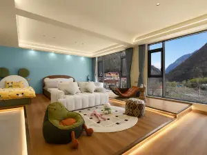 Sanyu sanshan View Guesthouse,Lixin